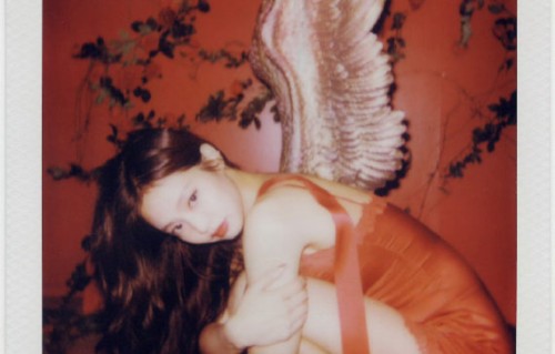 Jennie短发千金造型惊艳，新EP官宣引热议