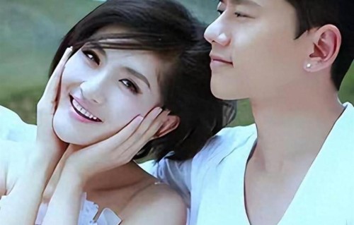 谢娜情急控诉张杰！情感真相曝光，竟是高段位甜蜜宣发