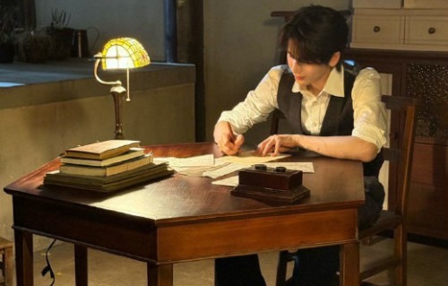 张凌赫还有哪些待播作品值得期待？|公益|古装|纪录片|虐恋|播剧
