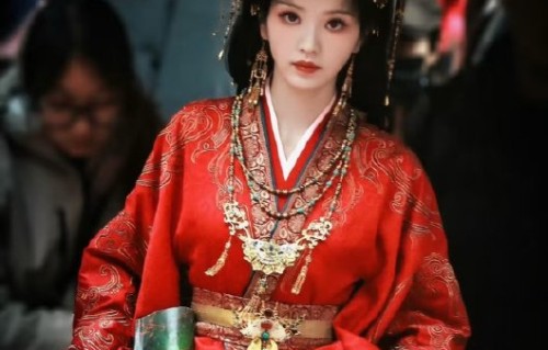 田曦薇在《赢家》中将如何一人分饰两角，两个角色有何不同？|嫁金钗|眼神戏|李茜|逐玉|卿卿日常