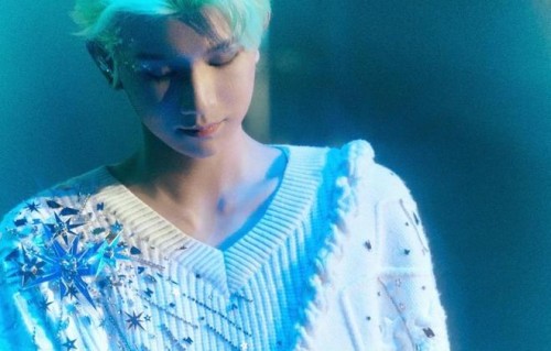 王源//客厅狂欢首站表演总览|歌曲|填词人|古典乐|华语歌手|华语音乐|线上演唱会_订阅