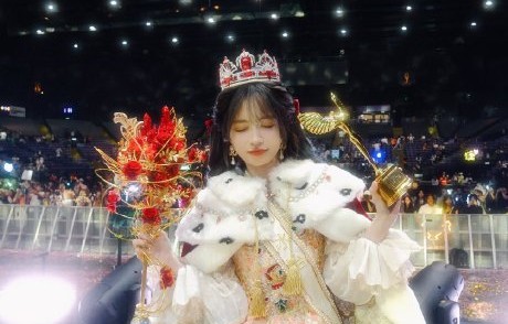 断层连霸！杨冰怡成SNH48第五位升堂艺人
