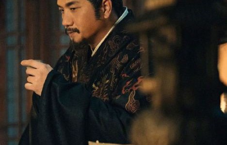 黄觉自曝想演《藏海传2》，还夸了肖战