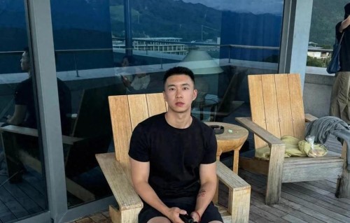 咖啡馆偶遇志明，我才发现一直没忘记他