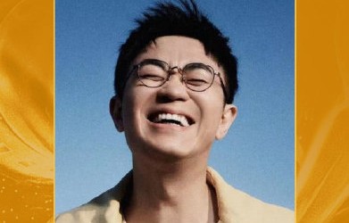 《长安的荔枝》讲了什么故事，为何能打动评委？