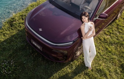 用户如何参与#郁可唯的松弛感是奕派M8给的#话题互动？