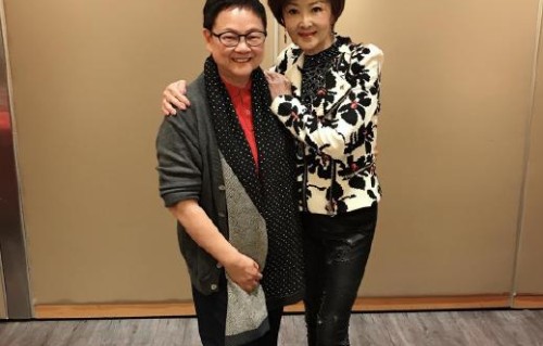 圈内还有哪些艺人发文悼念苗金凤？