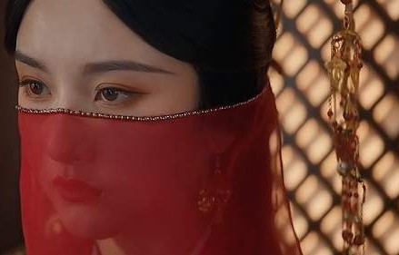 枭雄X贵女,美女如云的《折腰》,打破了流水线古偶的套路人设