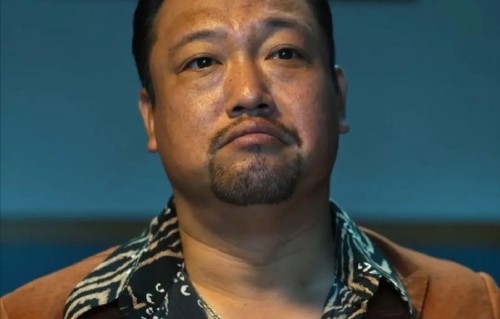 贾冰对饭局被偷拍事件的态度是怎样的？