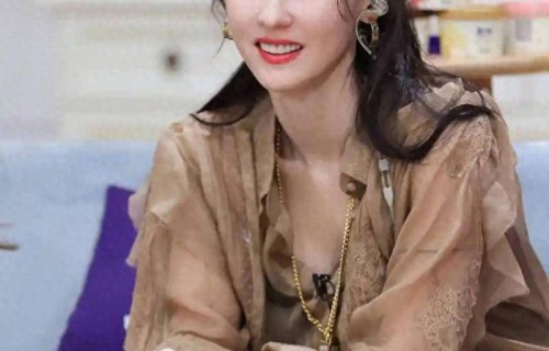 46岁张柏芝现状:独自抚养三子,谢贤遗产尘埃落定,活成强者