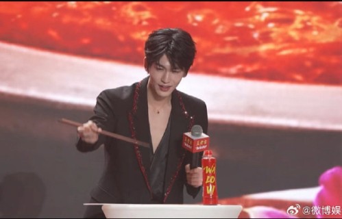 张凌赫的演技如何？