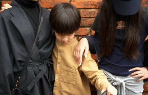 黄多多和弟弟妹妹的长相更像爸爸还是妈妈？