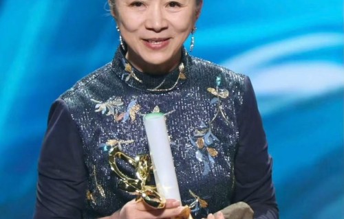 倪萍回应迟蓬喊话，五十年的友情，很纯粹始终没变