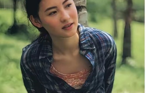 张柏芝三儿子Marcus的父亲究竟是谁？