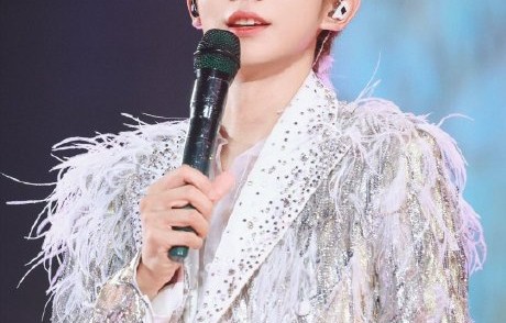 八万人座无虚席！王源大莲花演唱会创纪录