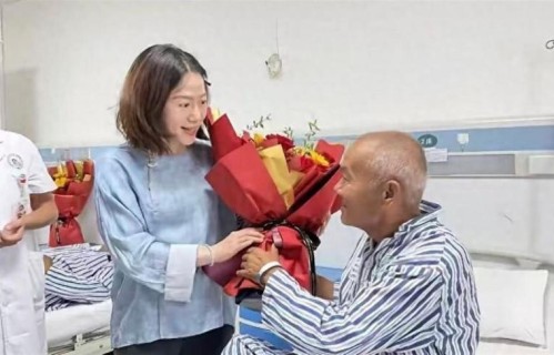 婚内出轨真相大白没多久，50岁翁帆现状曝光，一个举动获全网好评
