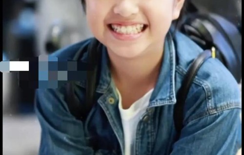 包文婧带女儿探班包贝尔，10岁饺子身高抢镜，网友：长得像蔡依林