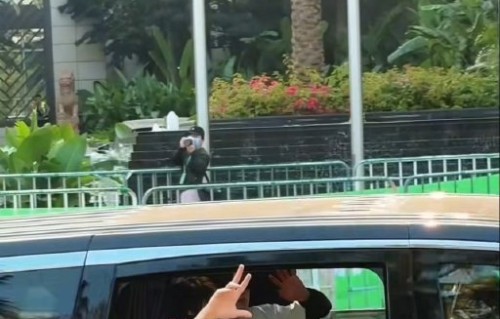 除了这次互动，范丞丞和李昀锐在节目中还有其他有趣的合作瞬间吗？