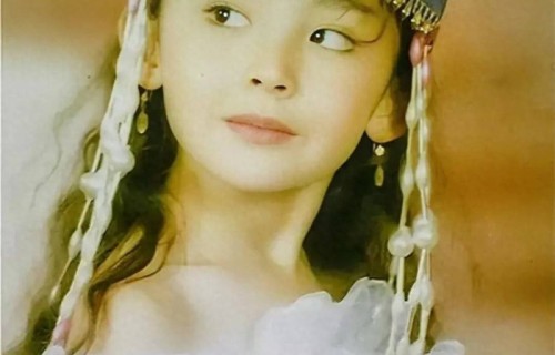 古力娜扎与大5岁姐姐最新同框，姐妹俩长得好像，都又高又漂亮|父母|空姐|姐妹花|职场|明星