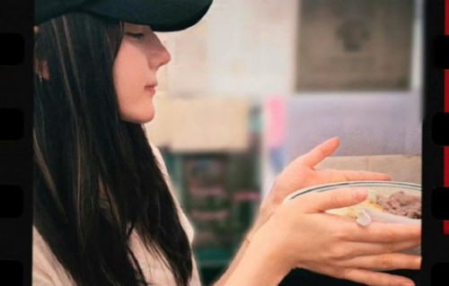 迪丽热巴素颜vlog为何时隔近一年才更新？