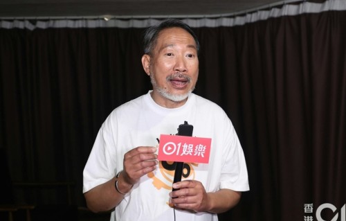 TVB“御用恶人”近况曝光，为离世好友处理公司，得柏金森让人担心