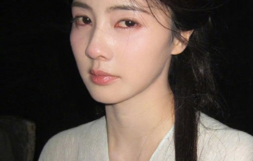 导演喊停后白鹿多久才能走出角色？