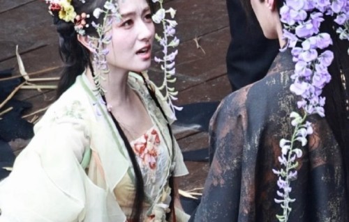 李兰迪和何与在剧中有什么亲密互动？|千夜奇谭|片场|眼神|攻略|两人