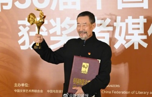 李雪健对青年演员有哪些建议和期望？