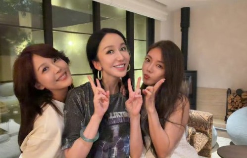 《爱情公寓》主演接连重聚，网传回归季真要来了？
