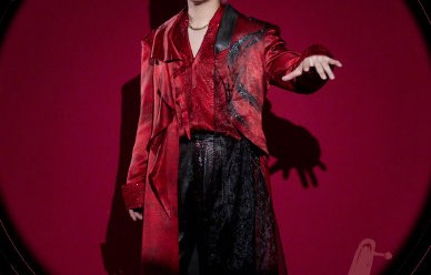 乐评人耳帝评价胡彦斌这次表演‘含油量低’，具体是指什么？
