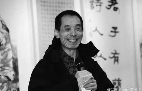 常佩业的相声作品《如此推销》的视频