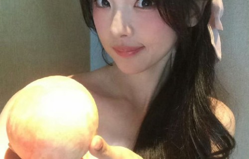 卢昱晓和杨超越谁更适合《刺棠》原著女主形象？