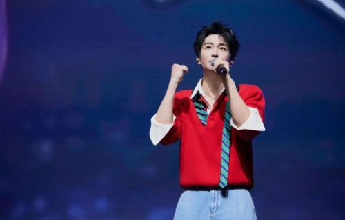 黄子弘凡在电影《数到三》中饰演什么角色