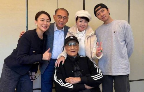 谢贤生前获得过哪些重要奖项？|谢霆锋|霍汶希|香港电影金像奖|终身成就奖|黄金时代