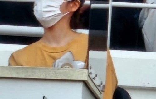 BIGBANG演唱会IU现身为何引发热议？