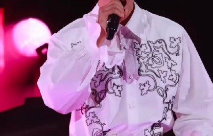 肖战和那英在演唱会上合唱了哪些经典曲目？|恼人的秋风|千年一声唱 (Live)|李沁|八月|国风
