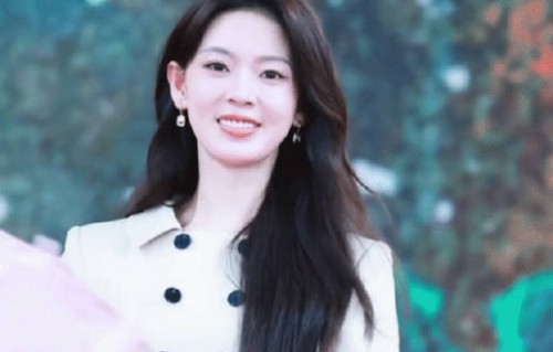 陈瑶新剧浓艳古妆曝光，异域造型惊艳获赞天选古人