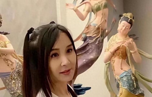 台湾第一美女萧蔷，已经62岁，容貌看起来像18岁的小女孩