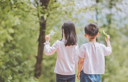 从不给孩子零花钱的家庭，养出的孩子成年后大多逃不过这4种结局