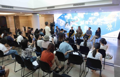 莫言剧作《鳄鱼》焕新登场，赵文瑄、凯丽分享舞台表演心路|上海大剧院|王可然|话剧|上海市|瘦马