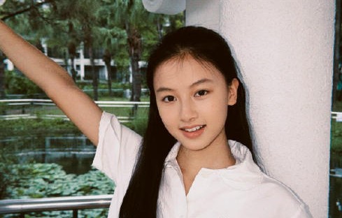 14岁赵钰琪未来能否成为00后小花领军人物？