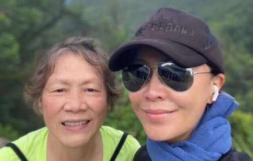 刘嘉玲母亲罕曝光，81岁“苏州才女”状态气质令网友惊叹