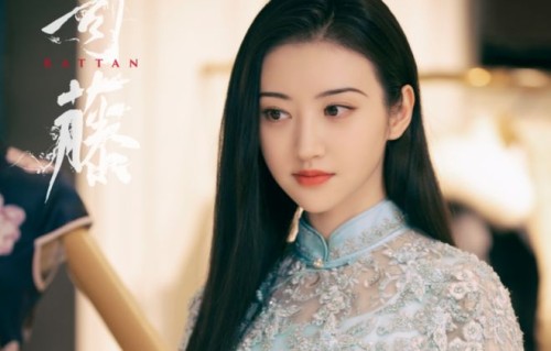 古力娜扎新剧定档，剧还没播服化道先火了，娜扎有望成第二个景甜