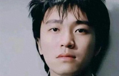 钱再多也没用？64岁周星驰惨遭好友李修贤炮轰：无儿无女不敢见人