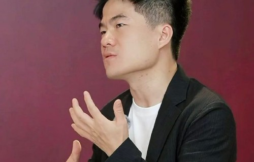 周星驰为何当场质疑董宇辉的500遍？