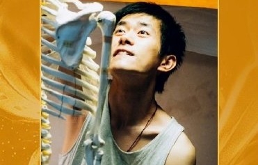 易烊千玺获得百花奖最佳男主角的电影《小小的我》什么时候上映？