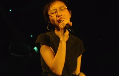 声线像王菲，神态像窦唯，窦靖童这张“王炸”牌，华语乐坛独一份