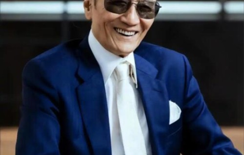 谢贤病危进ICU苦撑数日，只为等谢霆锋见最后一面