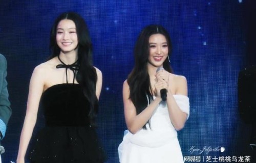 愚人节站姐团建欢乐多，娱乐圈掀起别样热潮