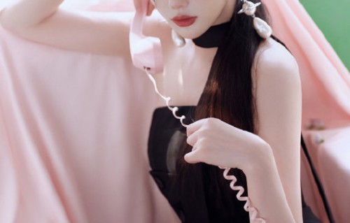 孔雪儿为何担心浓妆会不像自己